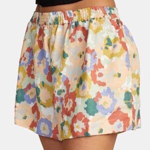 RVCA Linen Floral Beachy Boho Coastal Pull On Elastic Waist Pocket Shorts